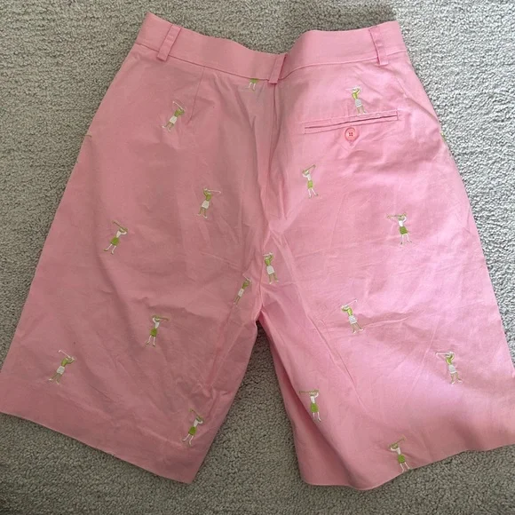 Lilly Pulitzer vintage Pink Women's golf Shorts with Embroidered gold design - Picture 4 of 6